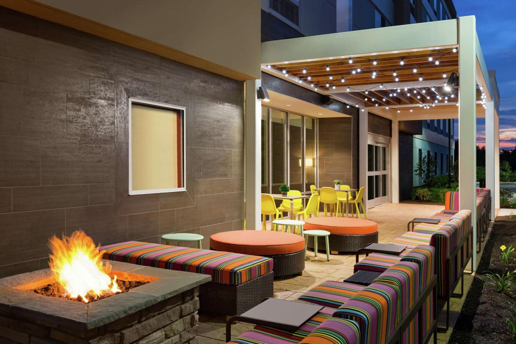 Home2 Suites By Hilton Frederick Extérieur photo