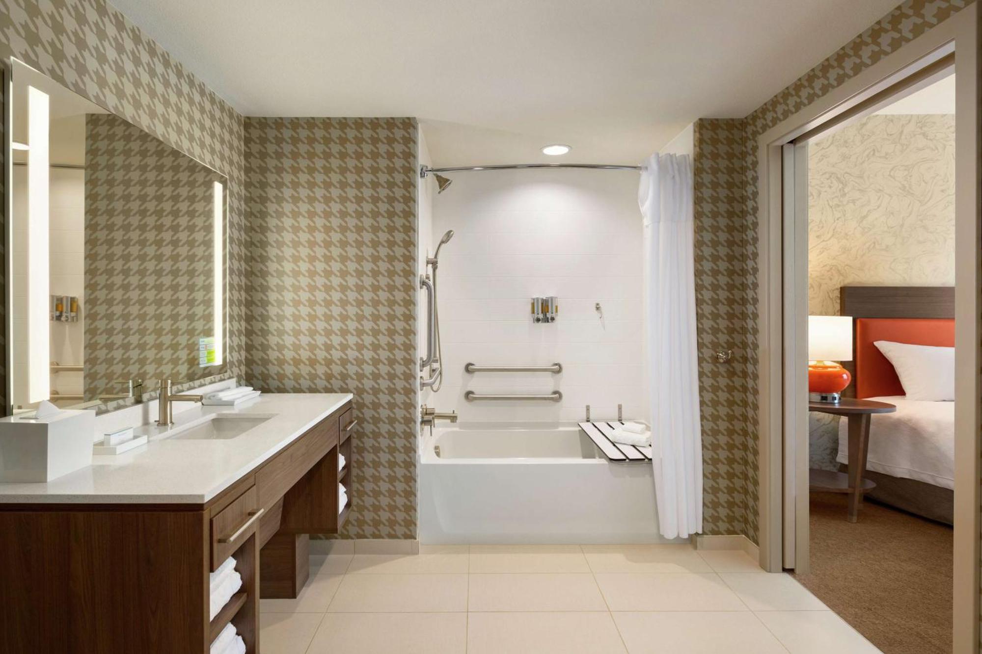 Home2 Suites By Hilton Frederick Extérieur photo