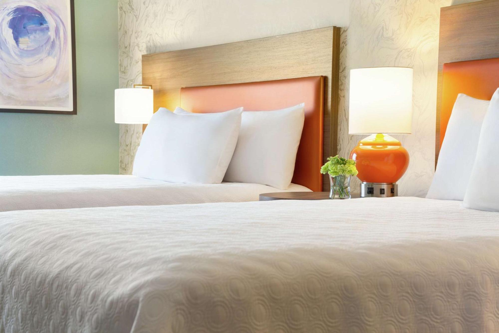Home2 Suites By Hilton Frederick Extérieur photo