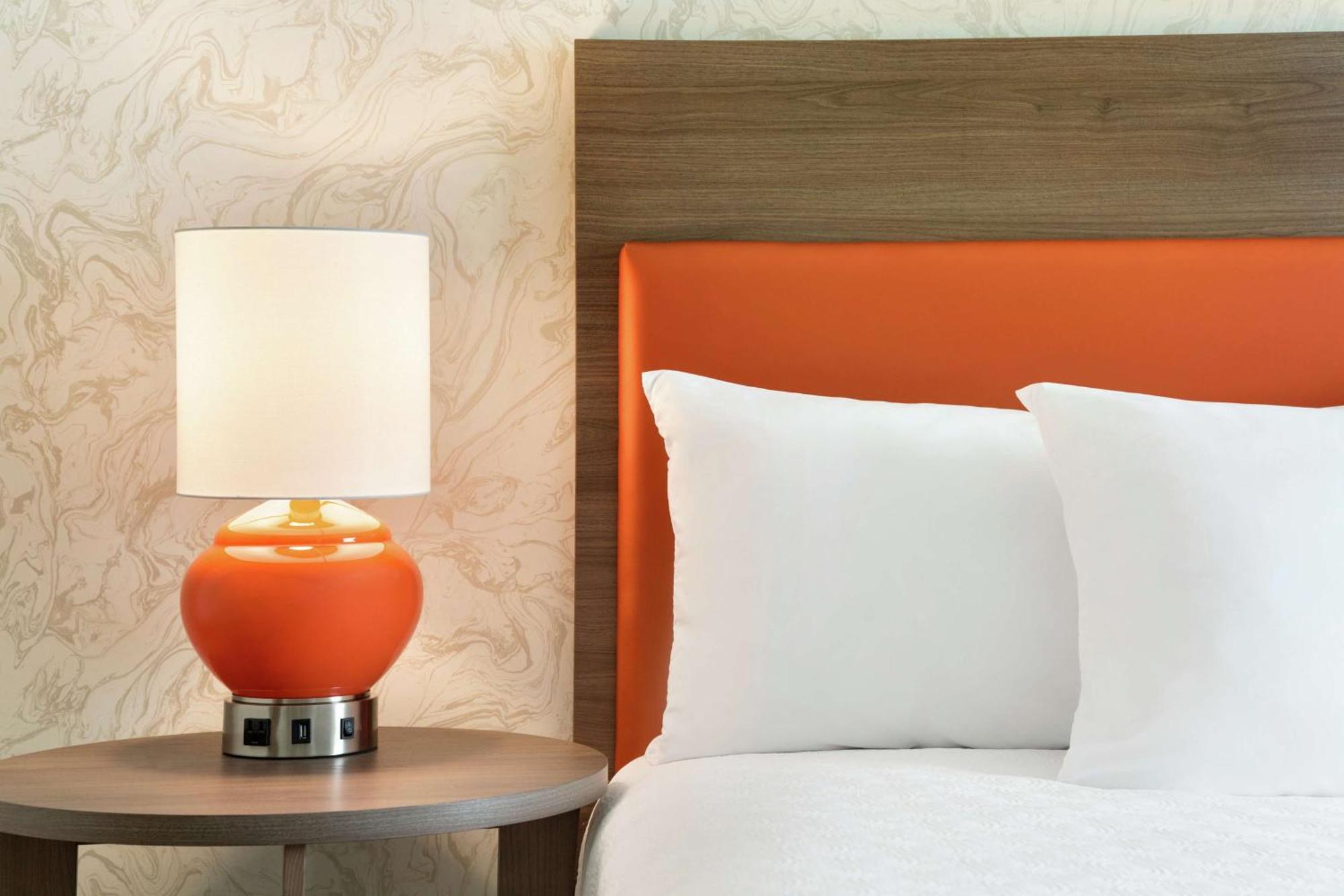 Home2 Suites By Hilton Frederick Extérieur photo